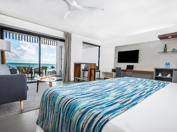 Official Air Canada Vacations room imagery: Ocean View, Oceanfront & Swim-Up Rooms