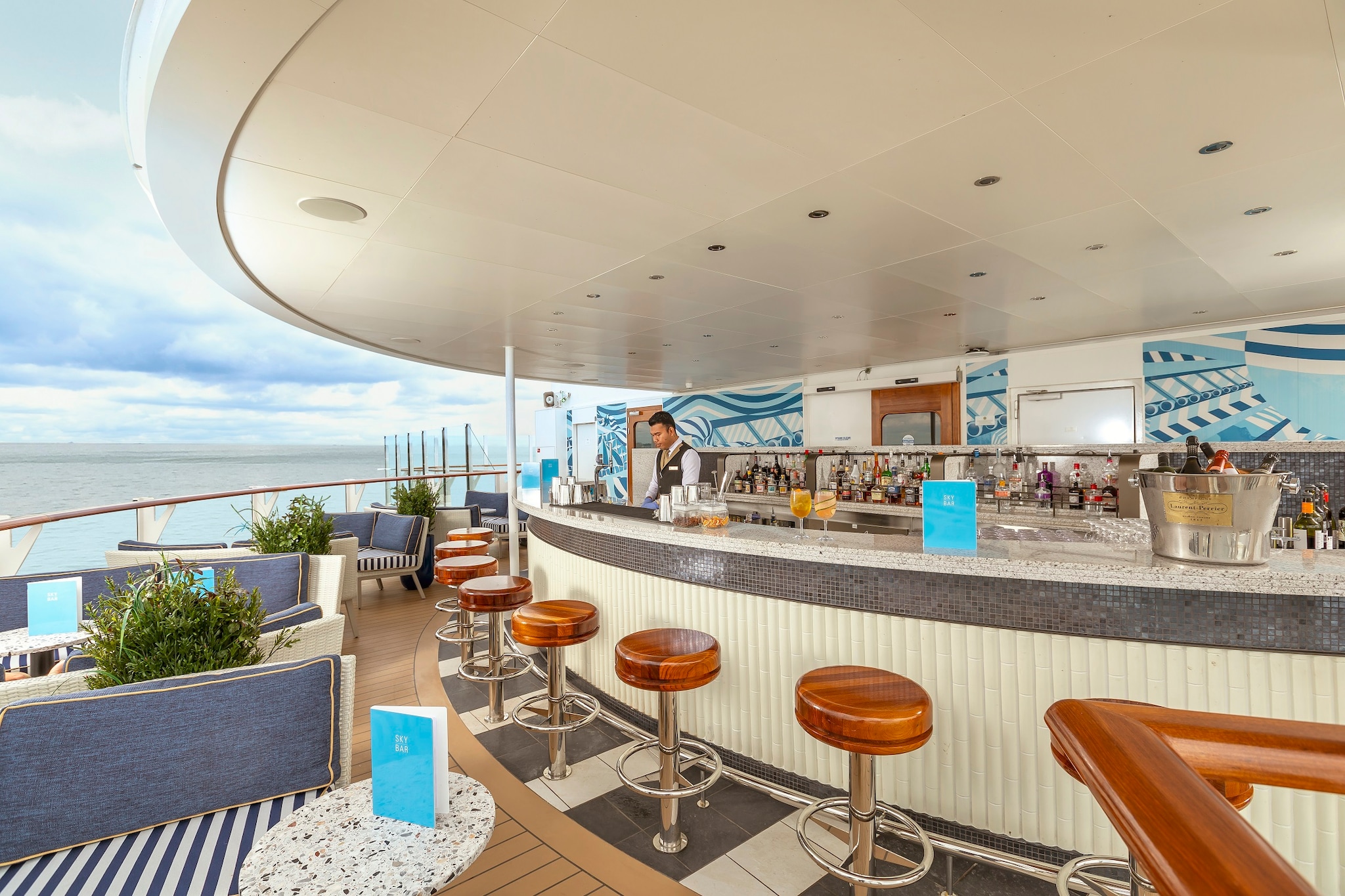 Official Cunard Eligible Agency Onboard Credit