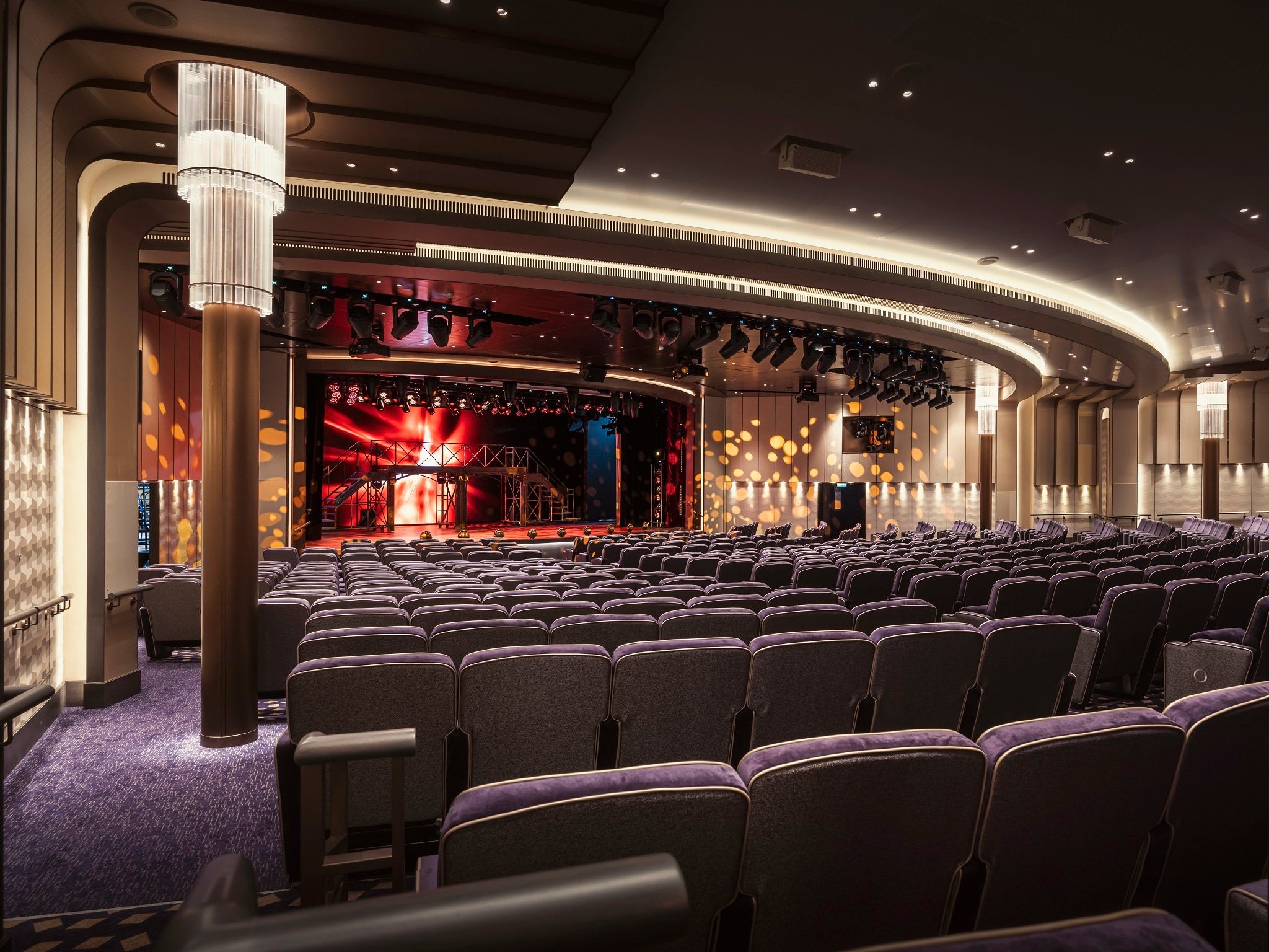 Official Cunard Flights, Hotels & Crossing Coordination