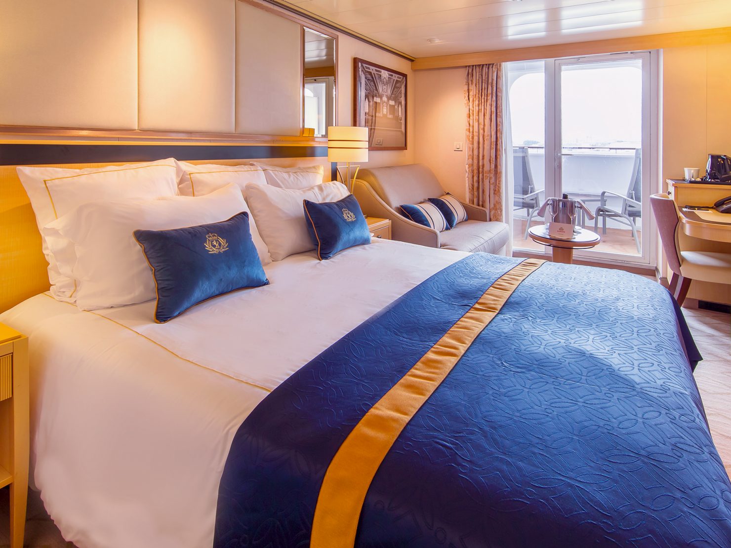 Official Cunard Britannia Balcony