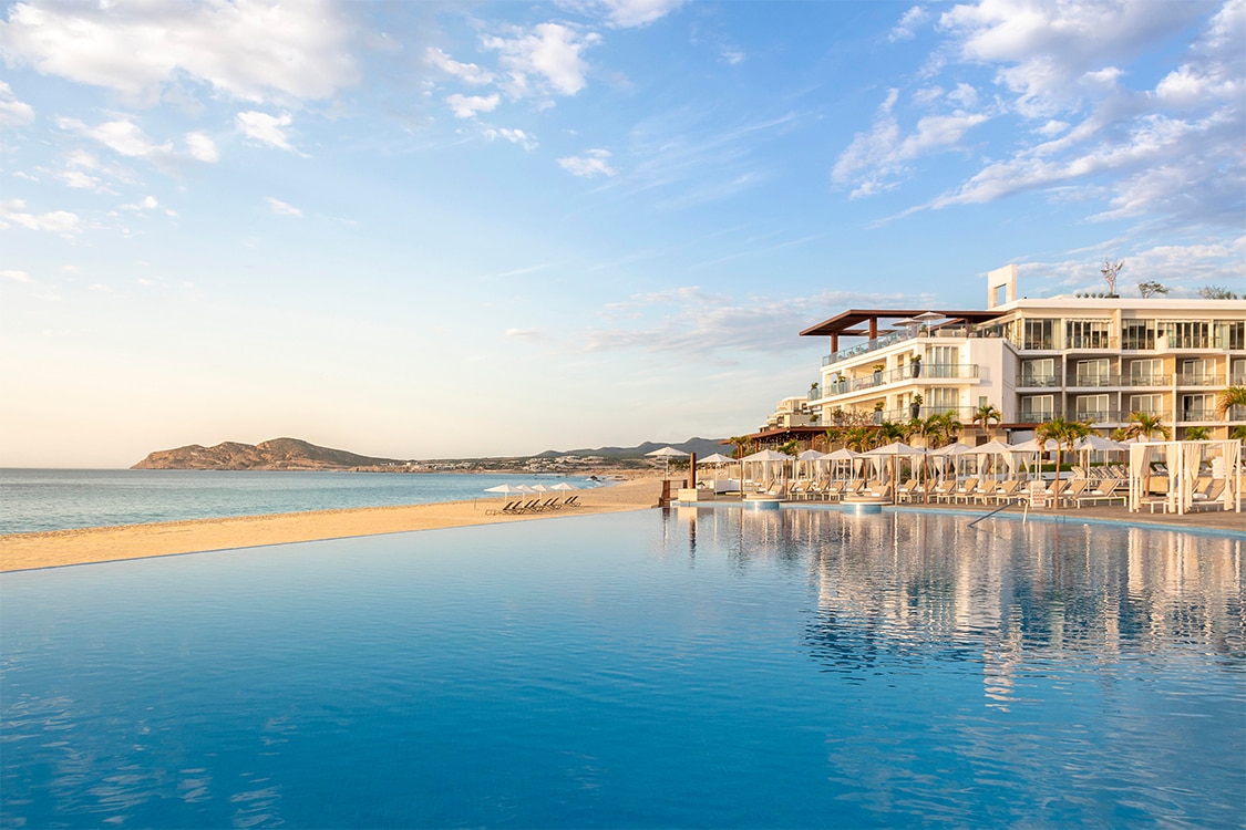 Official Delta Vacations resort imagery: Family Rooms & Multi-Room Suites