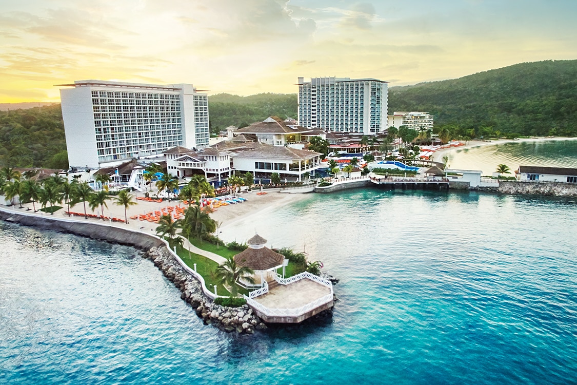 Hawaii destination: Lānaʻi: Seclusion & Luxury