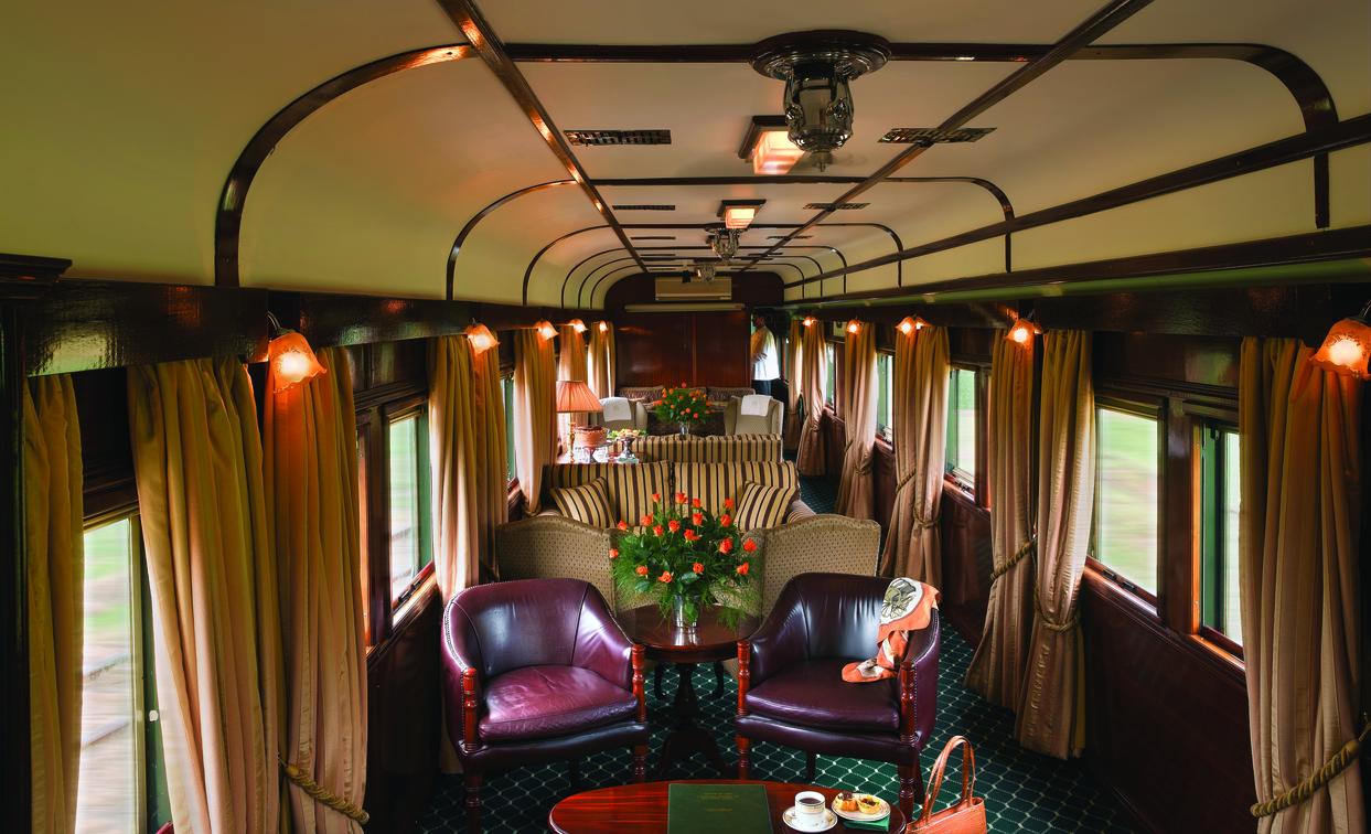 Authentic wood-panelled lounge car aboard Rovos Rail