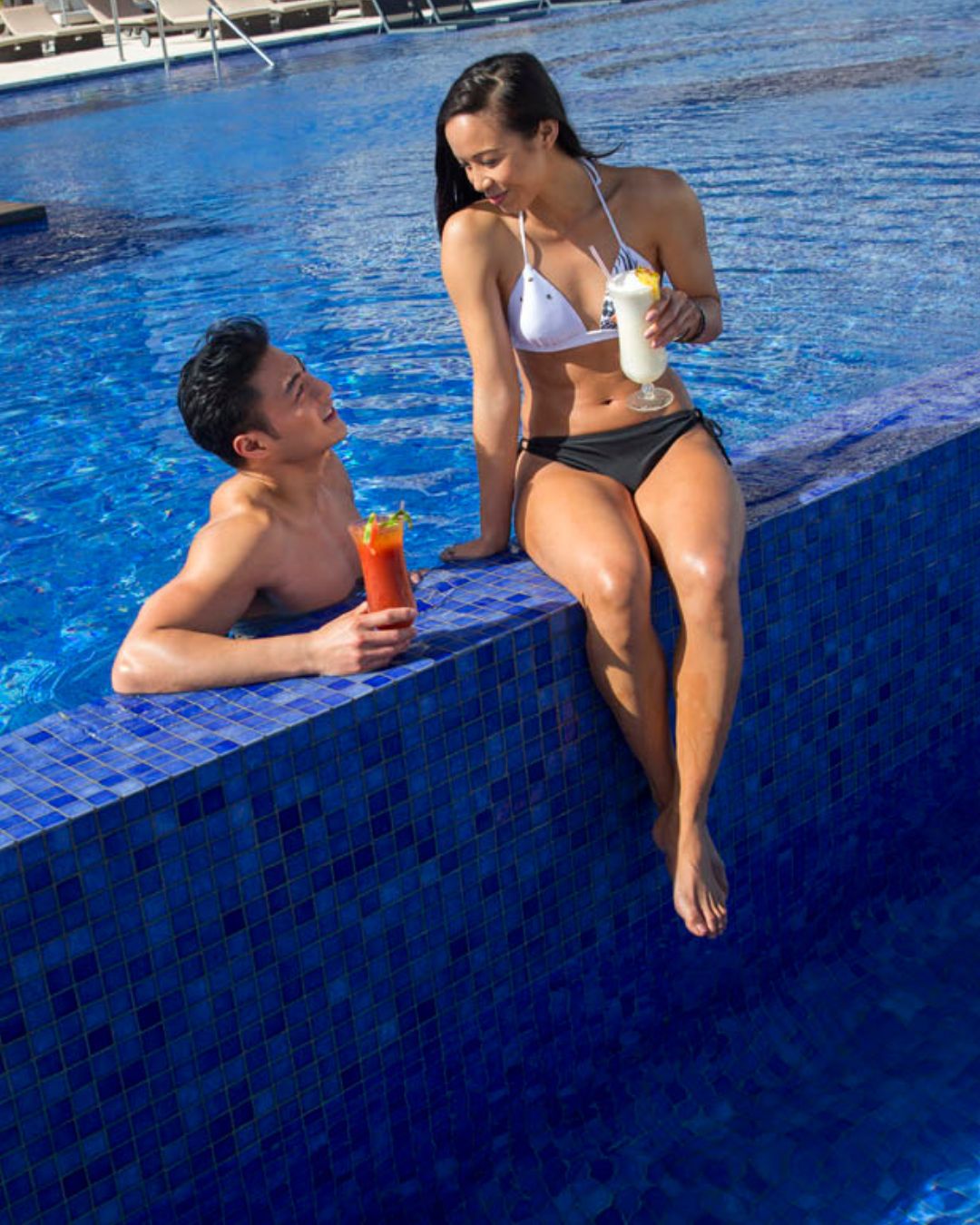 Official Royalton Resorts bar and premium beverage service