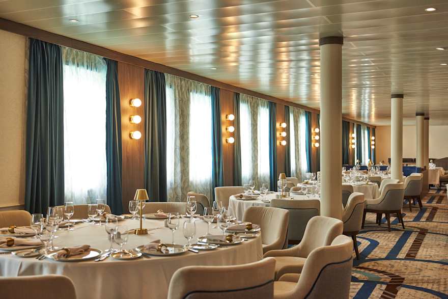 Official Windstar Fresh, Flexible Yacht Dining